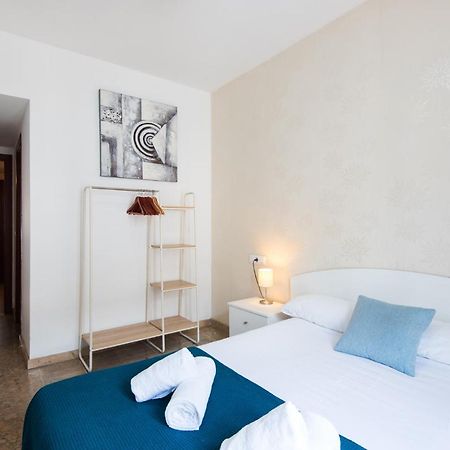 Center Apartment 2Bed 2B Aircon Wif And Parking Free Малага Екстериор снимка