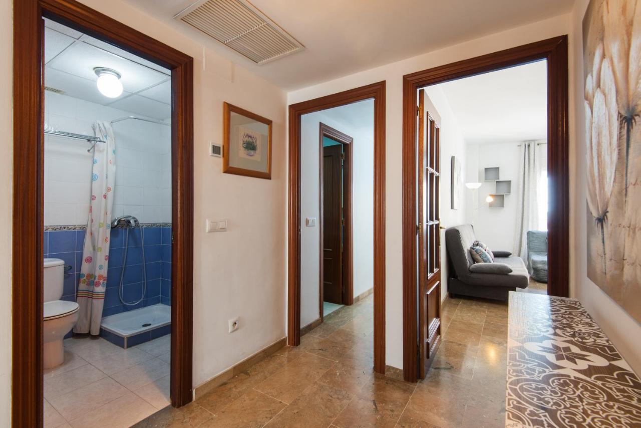 Center Apartment 2Bed 2B Aircon Wif And Parking Free Малага Екстериор снимка