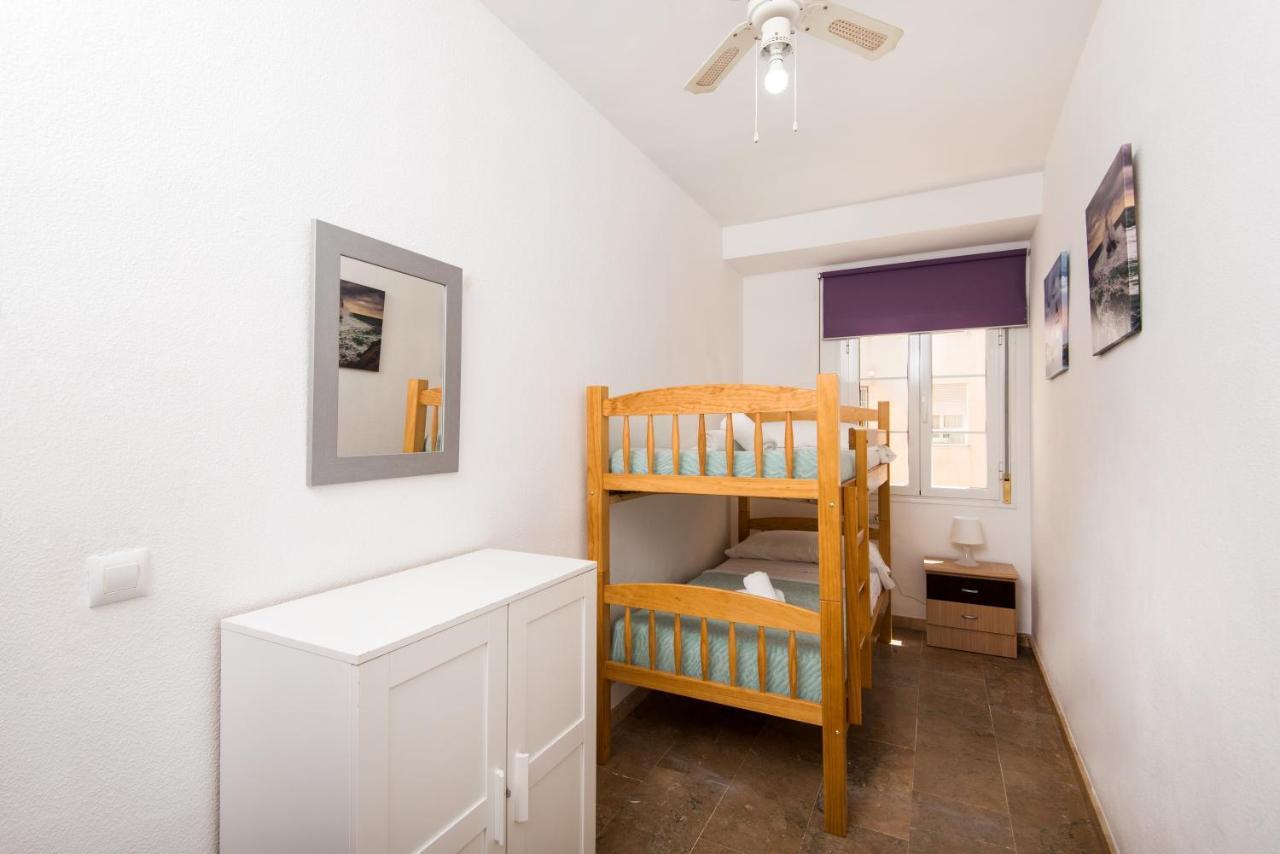 Center Apartment 2Bed 2B Aircon Wif And Parking Free Малага Екстериор снимка