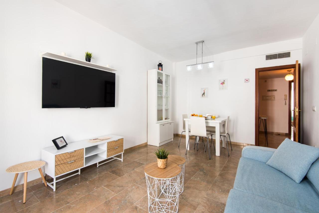 Center Apartment 2Bed 2B Aircon Wif And Parking Free Малага Екстериор снимка